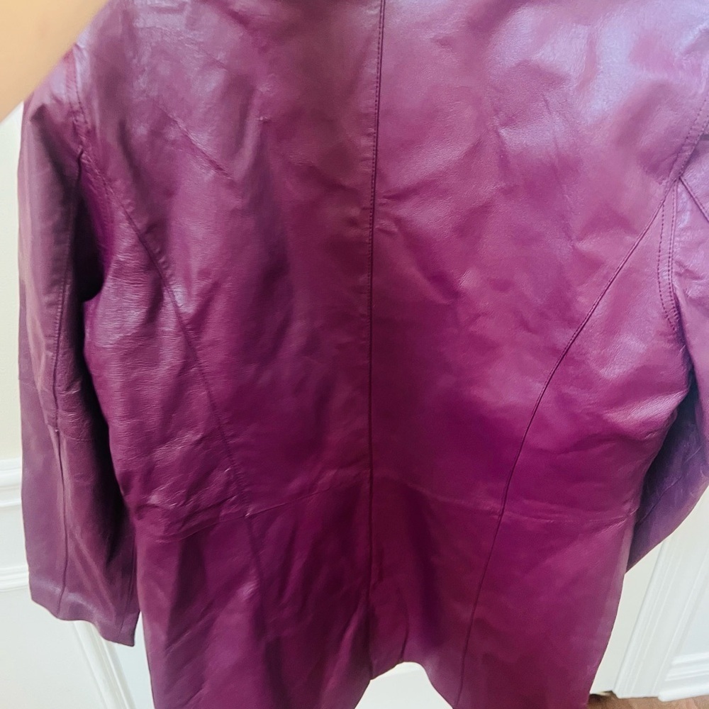 Women's Medium Deep Purple Leather Trench Coat - Picture 6 of 9